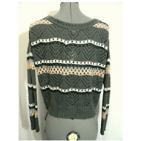 XHILARATION Crochet Sweater Top S Gray Pink crop - Picture 4 of 5